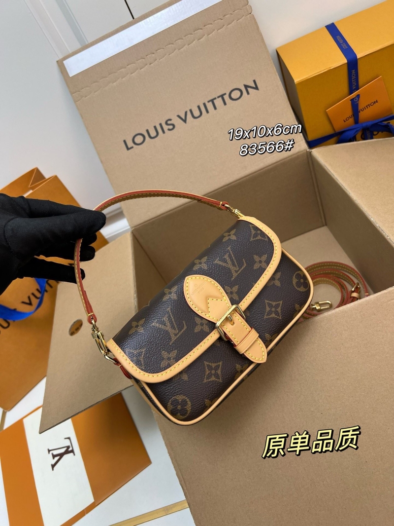 LV Clutch Bags